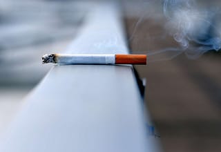 Η καλύτερη ηλικία για να κόψουμε το κάπνισμα